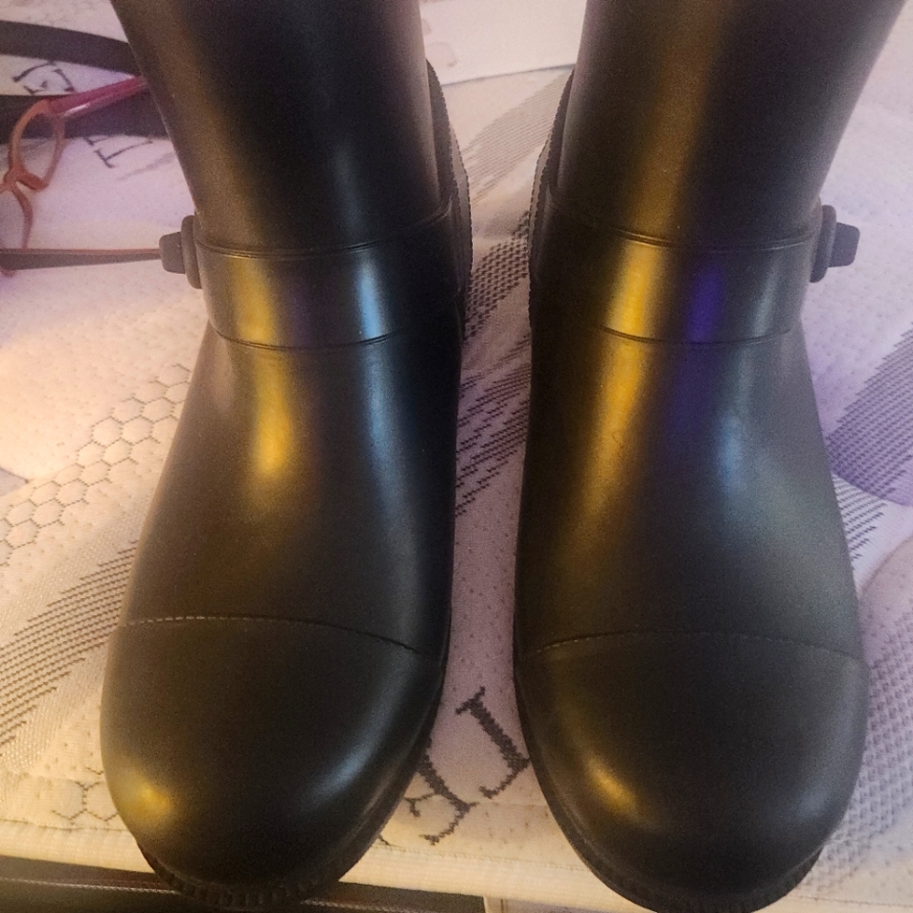 Coach boots